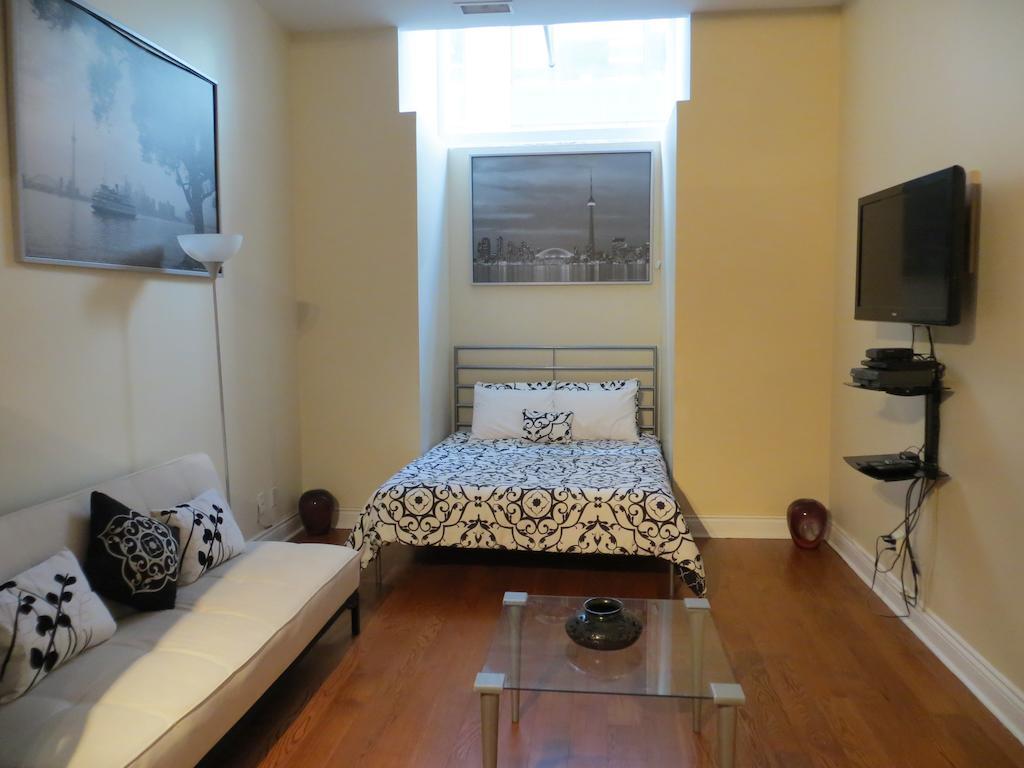 Financial District Furnished Apartment Toronto Room photo