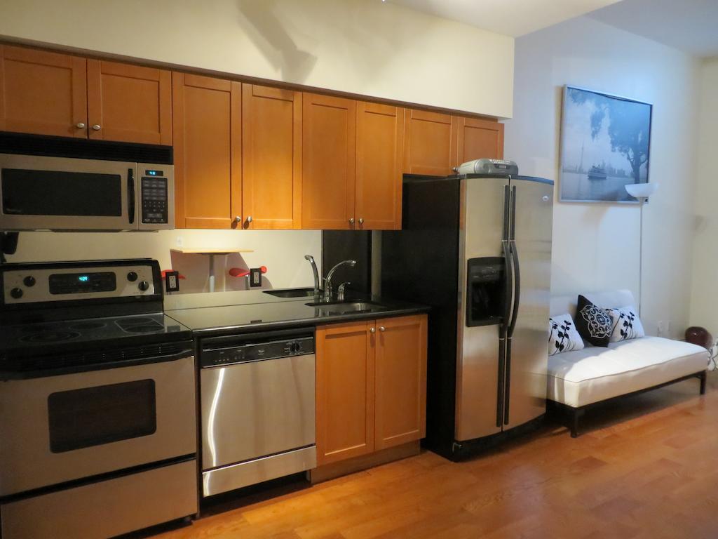 Financial District Furnished Apartment Toronto Room photo