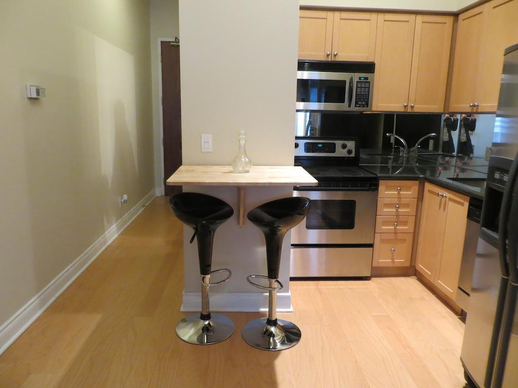 Financial District Furnished Apartment Toronto Room photo