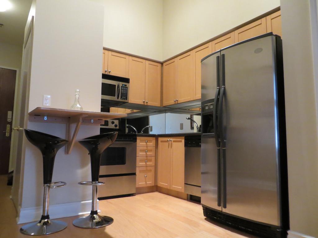Financial District Furnished Apartment Toronto Room photo